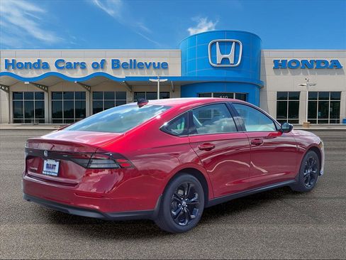 New 2025 Honda Accord SE image 5