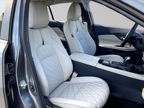 New 2026 Nissan Sentra SL w/ Floor Mat Package FWD image 9