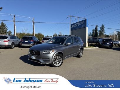 Used 2018 Volvo XC90 T6 Momentum w/ Convenience Package