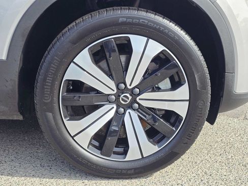 Certified 2023 Volvo XC40 Recharge Core w/ Protection Package Premier AWD/4WD image 10