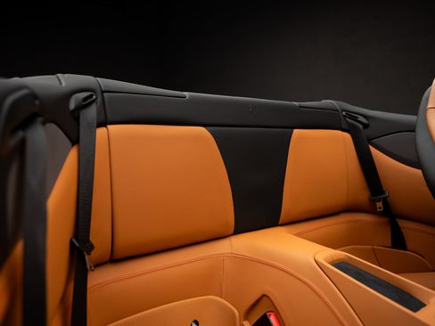 Used 2019 Ferrari Portofino RWD image 71