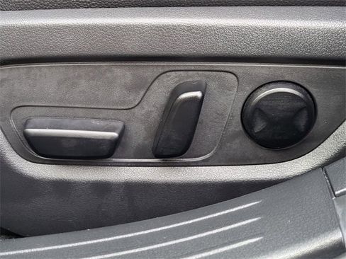 Used 2024 MAZDA CX-50 AWD 2.5 S w/ Premium Package image 13