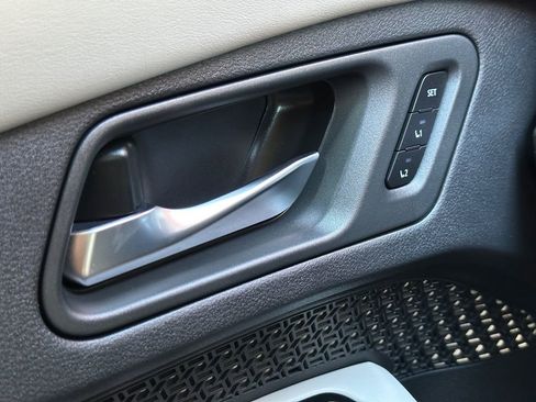 Used 2023 Nissan Ariya Evolve+ image 27