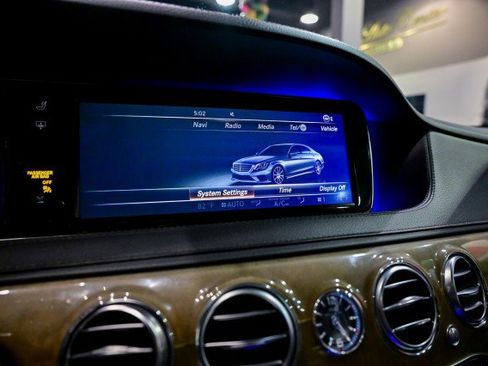 Used 2014 Mercedes-Benz S 63 AMG 4MATIC Sedan image 25