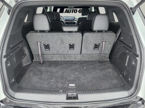 Used 2025 Buick Enclave Sport Touring image 30