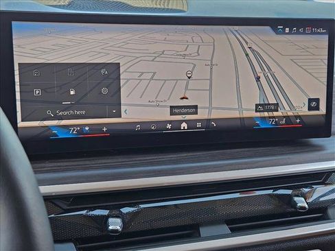 Used 2025 BMW X7 xDrive40i w/ Premium Package image 13