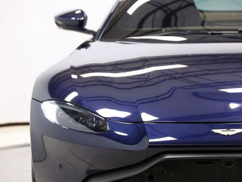 Used 2019 Aston Martin V8 Vantage Coupe RWD image 75
