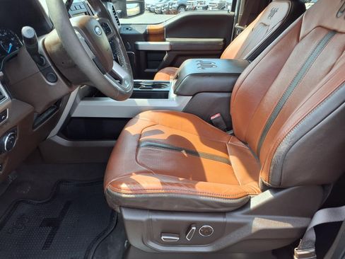 Used 2019 Ford F250 King Ranch w/ King Ranch Ultimate Package AWD/4WD image 13