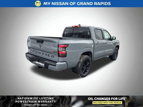 New 2026 Nissan Frontier SV w/ SV Convenience Package image 3