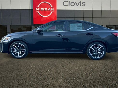 New 2025 Nissan Sentra SR image 6