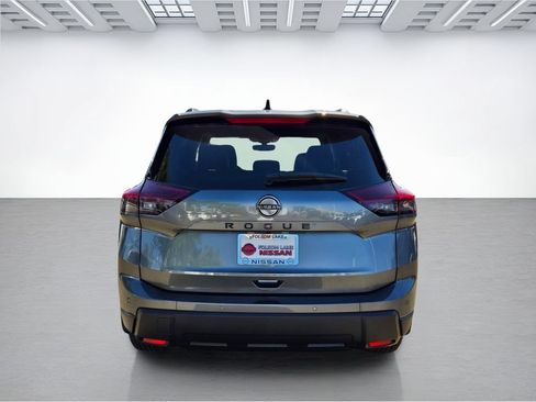 New 2026 Nissan Rogue Dark Armor FWD image 5