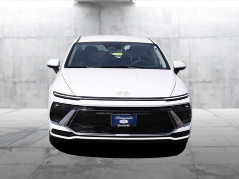 Used 2025 Hyundai Sonata SEL FWD image 4