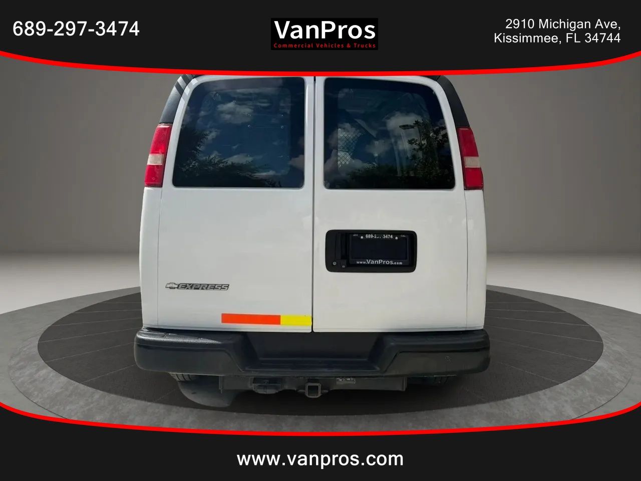 Used 2017 Chevrolet Express 2500 RWD image 4
