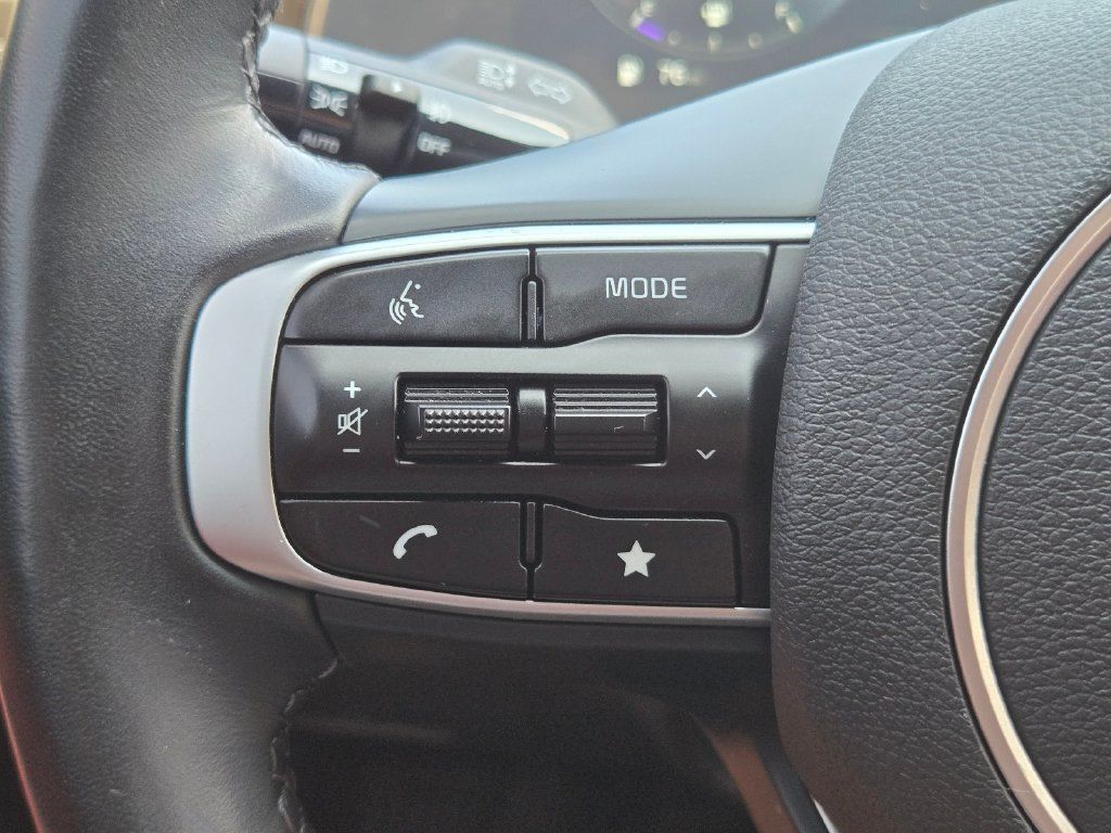 Certified 2025 Kia Sportage SX FWD image 23