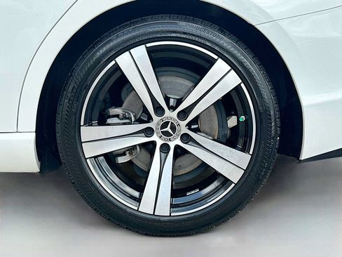 Used 2022 Mercedes-Benz C 300 Sedan image 31