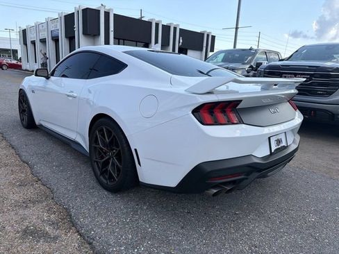 Used 2024 Ford Mustang GT Premium RWD image 9
