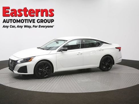 Used 2023 Nissan Altima 2.5 SR FWD image 57