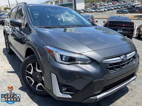 Used 2021 Subaru Crosstrek Hybrid w/ Moonroof Package w/Navigation AWD/4WD image 1