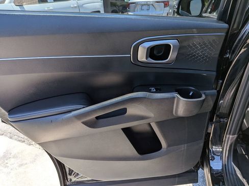 Used 2021 Kia Sorento S w/ Panoramic Sunroof Package FWD image 20