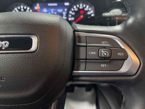 Used 2022 Jeep Compass Latitude image 18