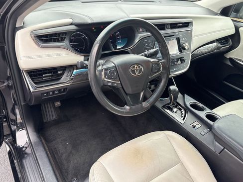 Used 2015 Toyota Avalon XLE Touring image 4
