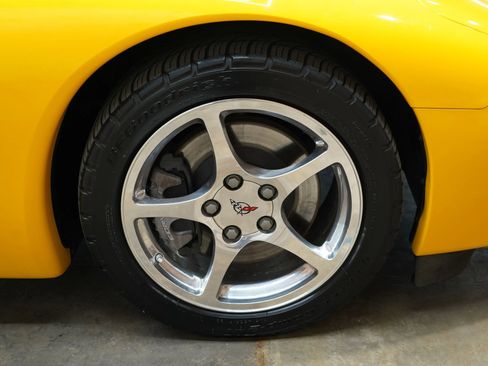 Used 2002 Chevrolet Corvette Convertible w/ Preferred Equipment Group2 image 63