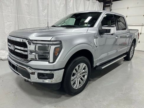 Used 2025 Ford F150 Lariat w/ Equipment Group 501A Mid image 3
