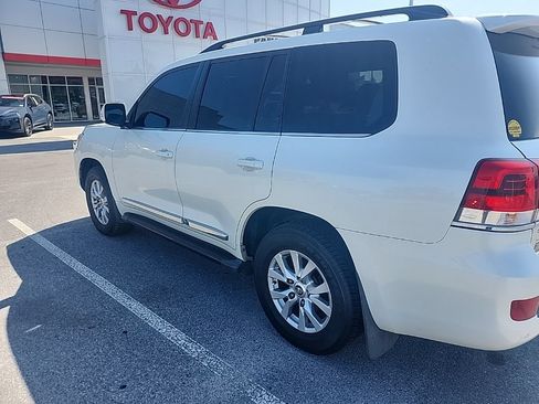 Used 2019 Toyota Land Cruiser AWD/4WD image 16