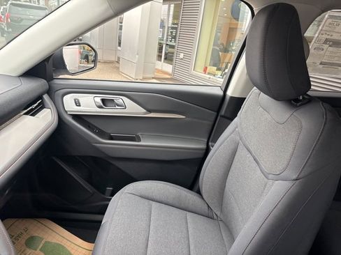 New 2026 Ford Explorer Active image 26