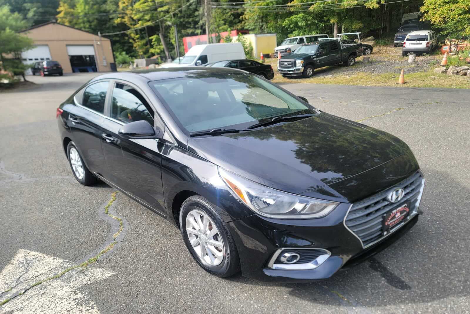Used 2019 Hyundai Accent SEL FWD image 1