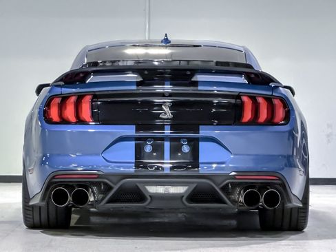 Used 2021 Ford Mustang Shelby GT500 w/ Technology Package RWD image 9