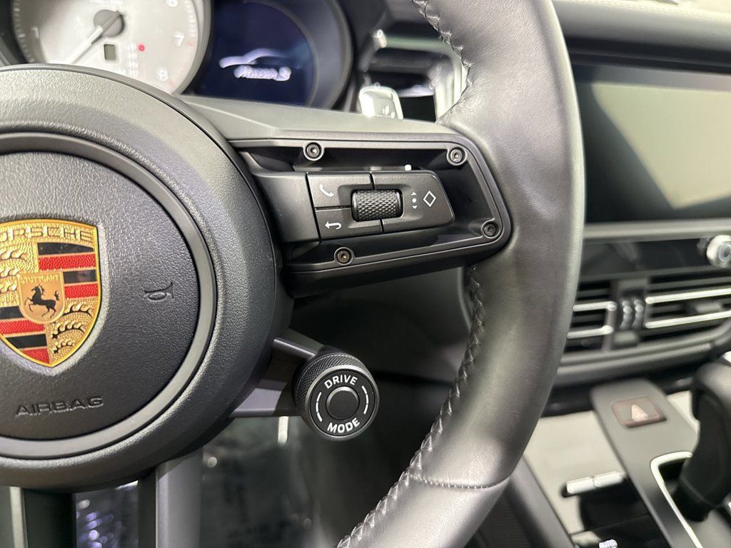 Certified 2026 Porsche Macan S AWD/4WD image 42