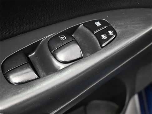 Used 2017 Nissan Sentra SV image 13