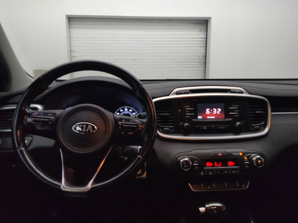 Used 2016 Kia Sorento EX AWD/4WD image 22