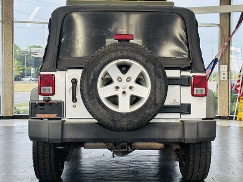 Used 2014 Jeep Wrangler Sport w/ Quick Order Package 24S AWD/4WD image 11