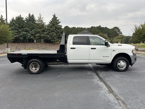Used 2024 RAM 3500 SLT w/ Quick Order Package 2YG SLT image 15