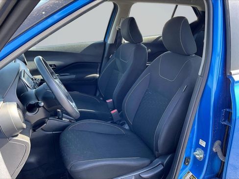 Used 2022 Nissan Kicks S FWD image 25