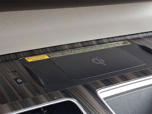 Certified 2024 Toyota Sienna Limited image 26