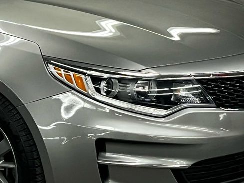 Used 2017 Kia Optima LX w/ Technology Package image 39
