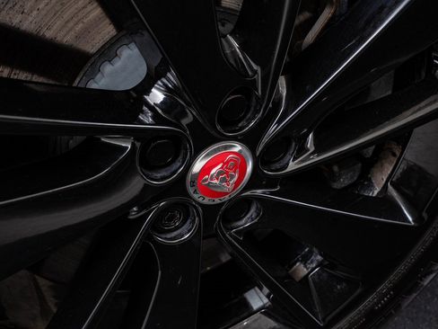 Used 2021 Jaguar F-PACE S image 8