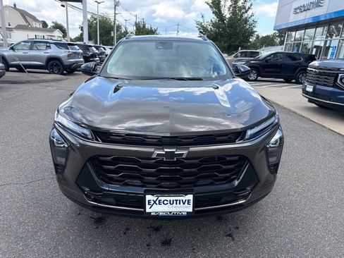 Used 2024 Chevrolet Trax ACTIV FWD image 3
