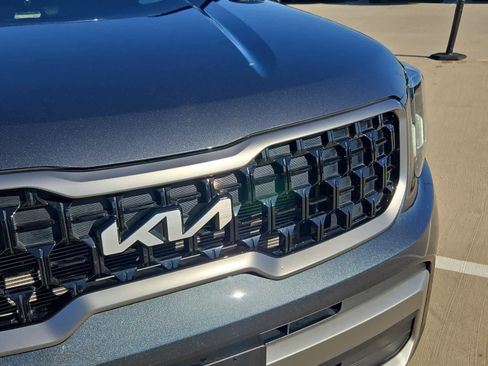 Used 2023 Kia Telluride EX X-Line image 10