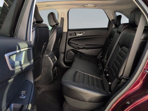 Used 2022 Ford Edge SEL w/ Convenience Package image 18