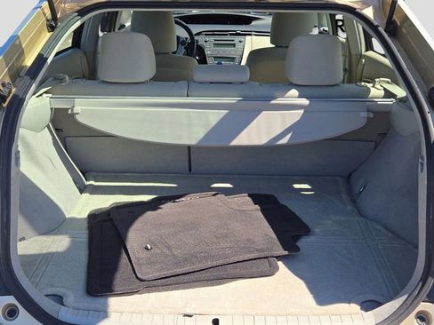 Used 2010 Toyota Prius Five image 11