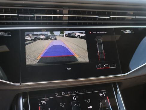 Used 2022 Audi Q7 AWD/4WD image 44