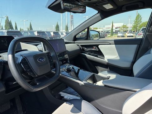 Used 2024 Subaru Solterra Touring image 4