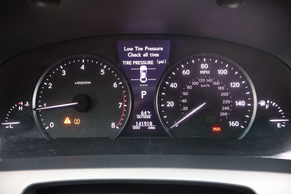 Used 2014 Lexus LS 460 AWD w/ Comfort Package image 34