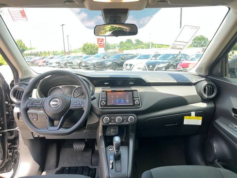 Certified 2025 Nissan Kicks Play S FWD image 22