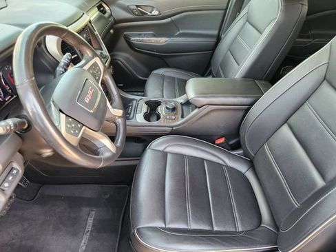 Used 2020 GMC Acadia Denali w/ Technology Package FWD image 14