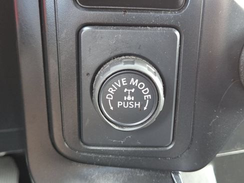 Used 2024 Ford F150 STX RWD image 7